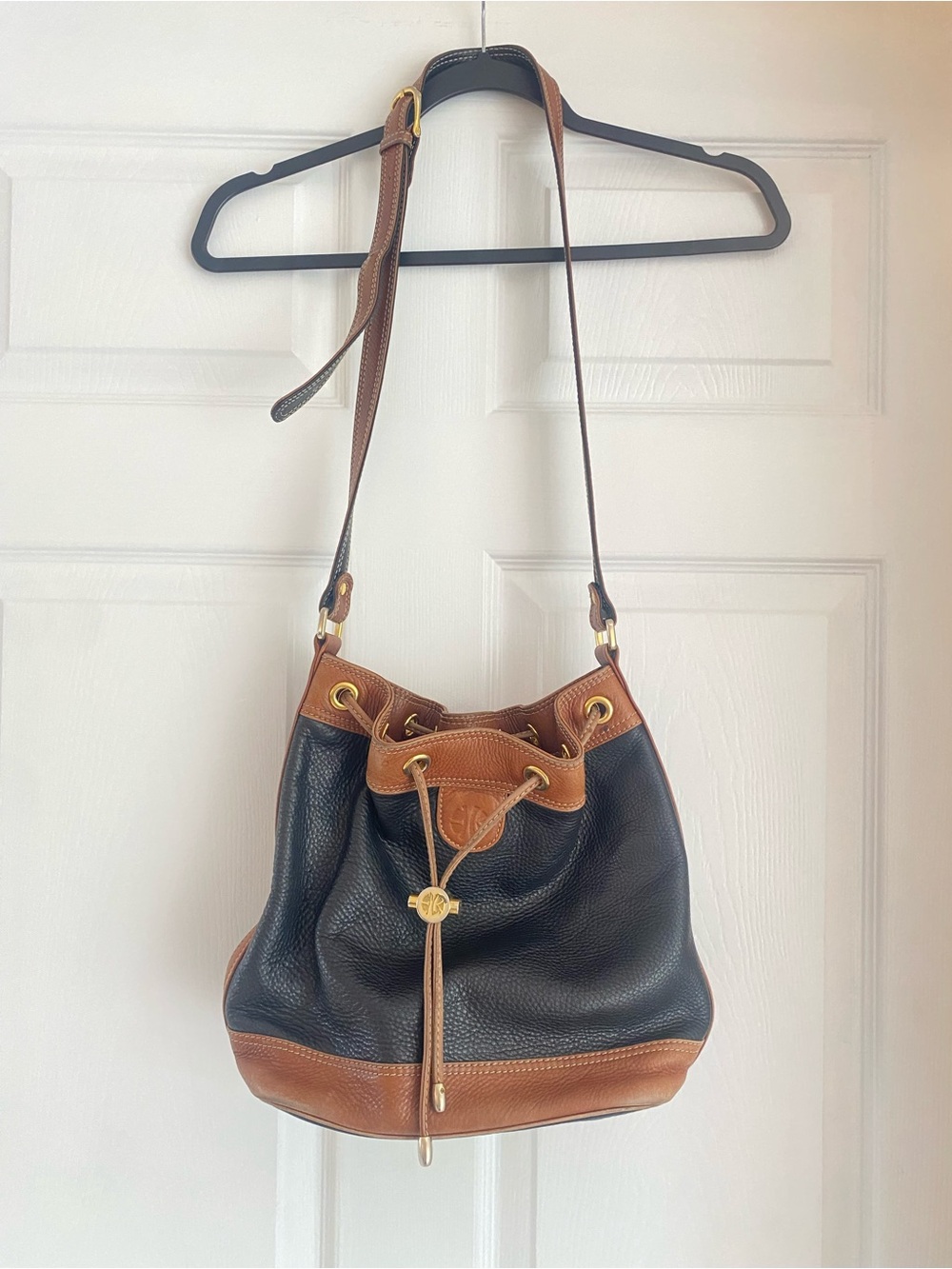 Vintage Loewe Enrique Knappe Black Brown Pebbled Leather Drawstring Shoulder Bag